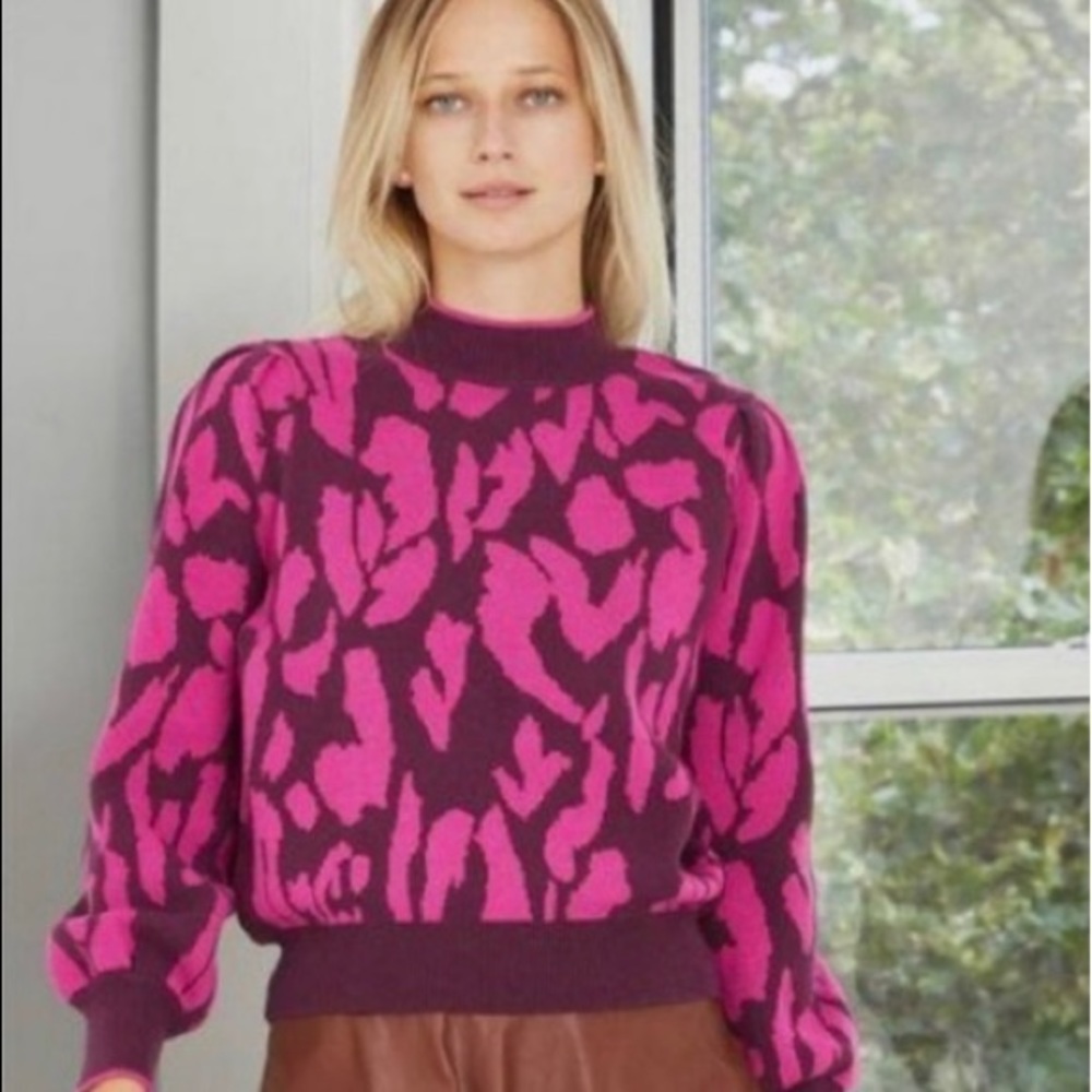 Who What Wear Magenta/ Purple Leopard Print Mock Neck Sweater